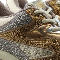 Sneakers Steve Madden Doradas con Brillantes | Moda Urbana foto 7