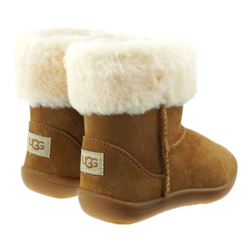 Botas Ugg para niña y bebé con borreguillo color cuero | Carrile foto 4